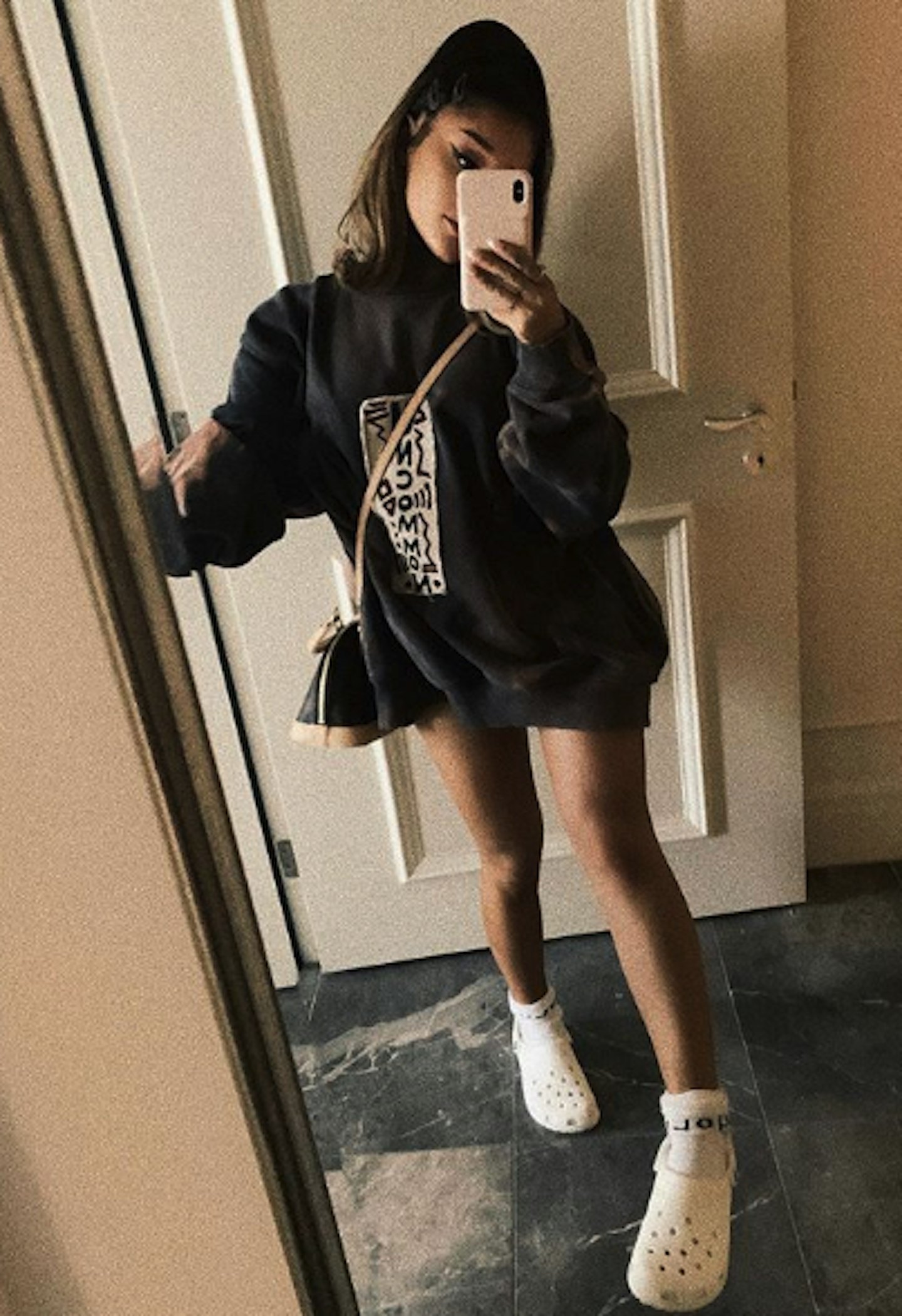 Pull oversize ariana hotsell grande